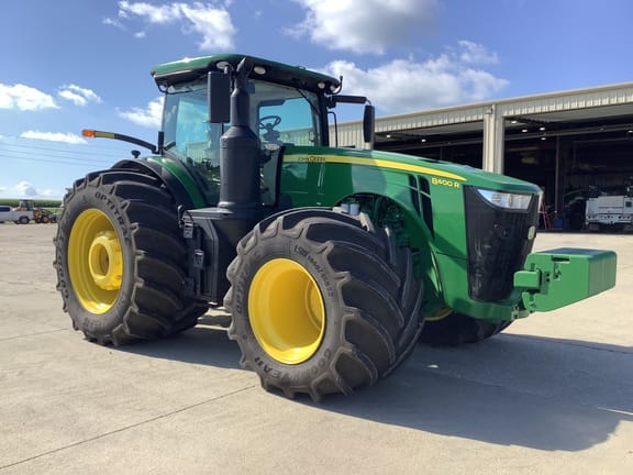 2020 John Deere 8400R Equipment Image0