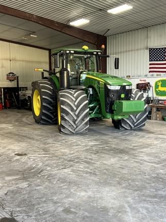 Image of John Deere 8400R Primary image