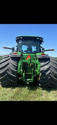 Image of John Deere 8400R equipment image 3