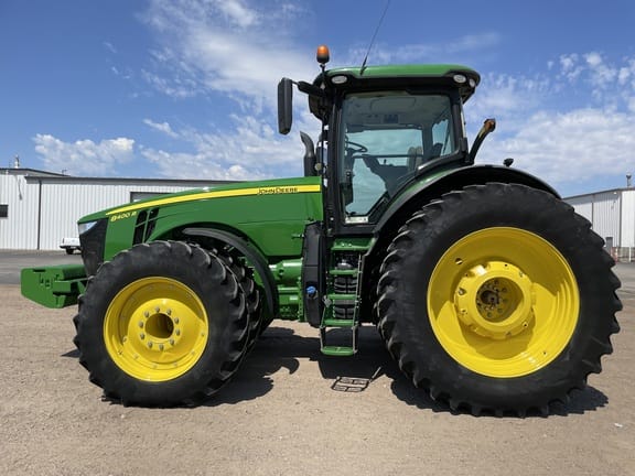 Main image John Deere 8400R