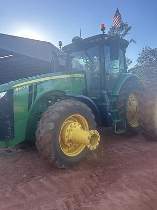 Image of John Deere 8400R equipment image 4