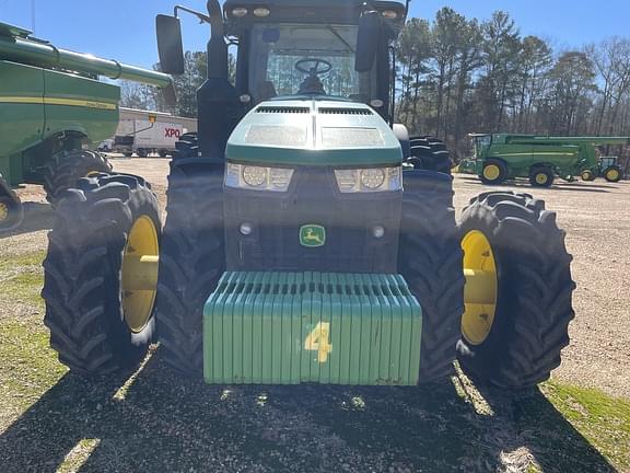 Image of John Deere 8400R equipment image 4