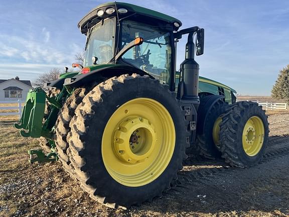 Image of John Deere 8400R equipment image 4