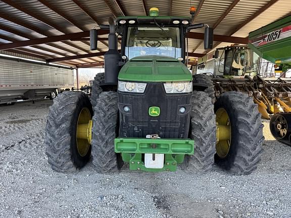 Image of John Deere 8400R equipment image 3