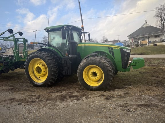 2020 John Deere 8400R Equipment Image0