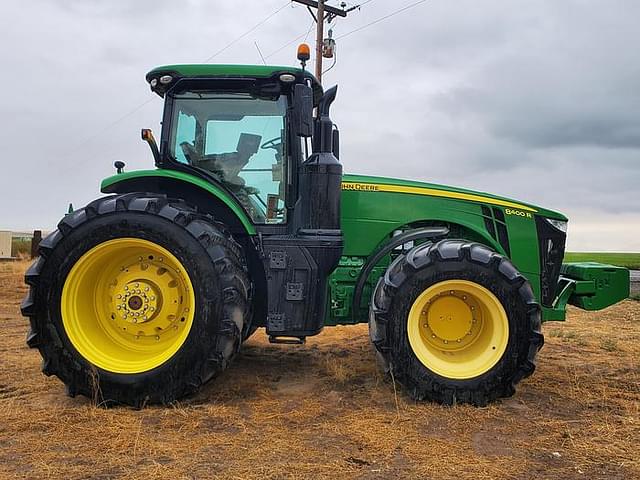 Image of John Deere 8400R equipment image 1