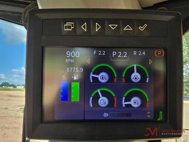 Image of John Deere 850L WLT equipment image 4