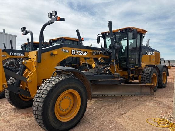 2020 John Deere 872GP Equipment Image0