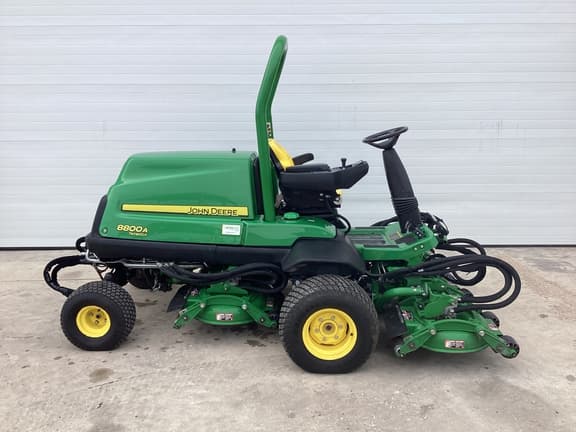Image of John Deere 8800A equipment image 1