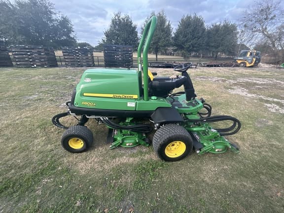 Image of John Deere 8800A equipment image 4