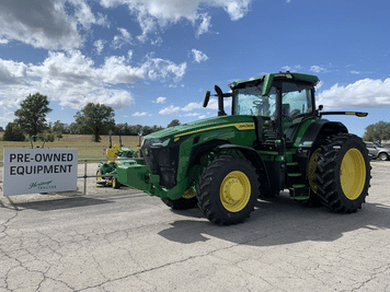 Main image John Deere 8R 230
