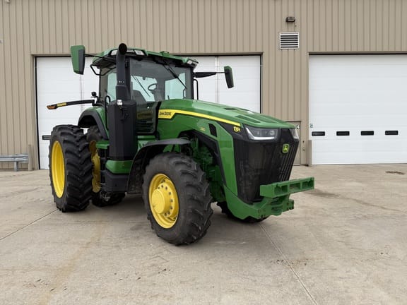 2020 John Deere 8R 230 Equipment Image0