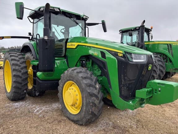 Image of John Deere 8R 250 equipment image 3