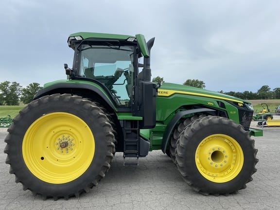 Main image John Deere 8R 250