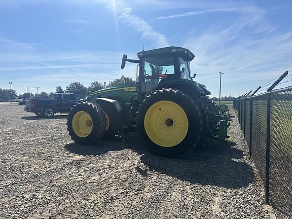 Image of John Deere 8R 250 equipment image 3