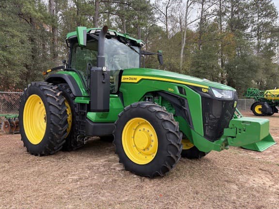 Image of John Deere 8R 250 equipment image 4