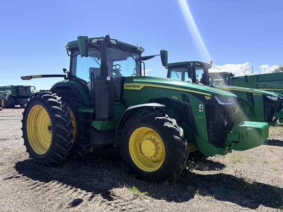Image of John Deere 8R 250 Primary image