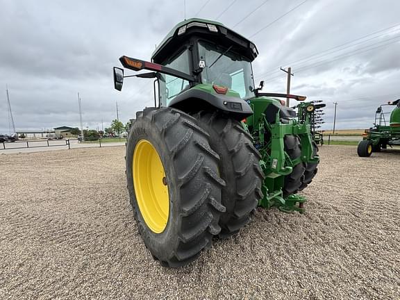 Image of John Deere 8R 250 equipment image 3