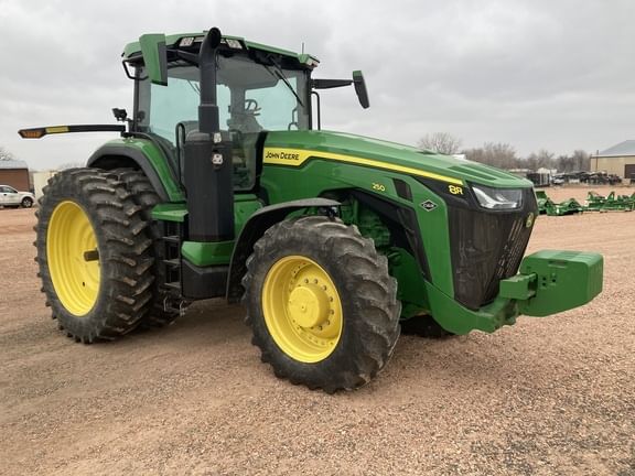 Main image John Deere 8R 250