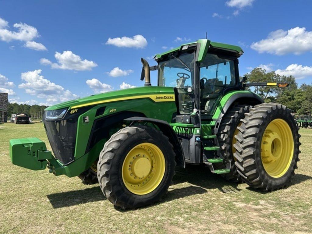 Image of John Deere 8R 250 Primary image