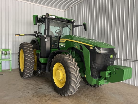 2020 John Deere 8R 250 Equipment Image0