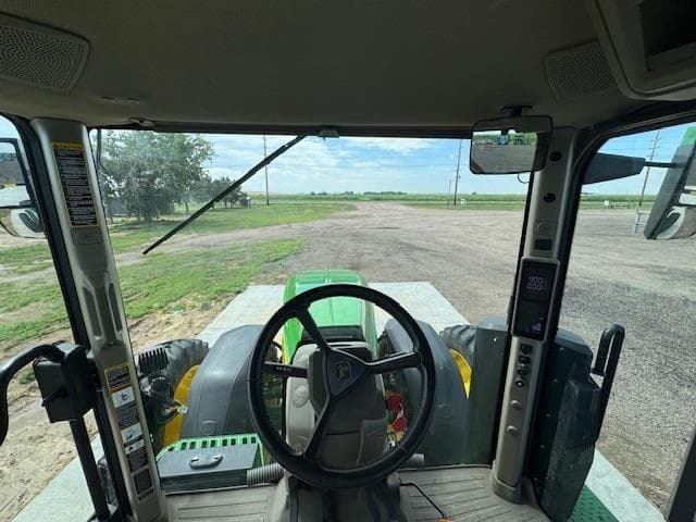 Image of John Deere 8R 250 equipment image 1