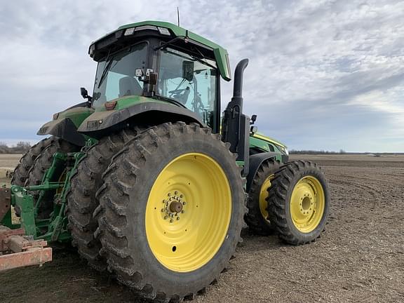 Image of John Deere 8R 250 equipment image 3