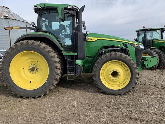 Image of John Deere 8R 250 equipment image 1