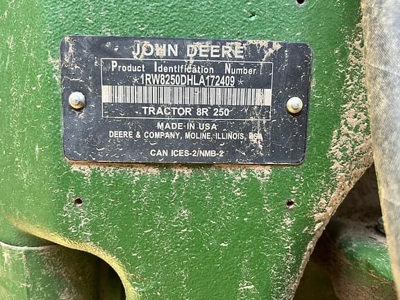 Image of John Deere 8R 250 equipment image 4