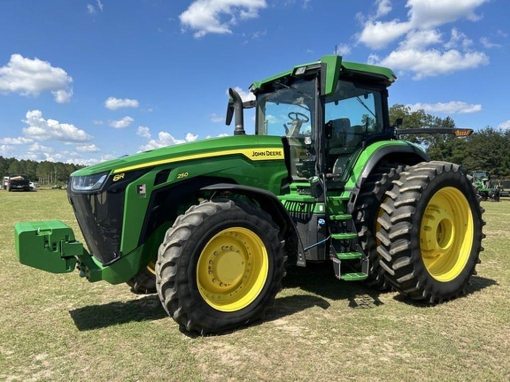 Image of John Deere 8R 250 Primary image