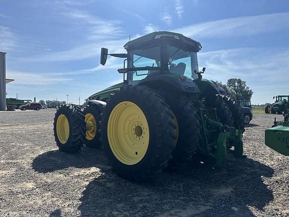 Image of John Deere 8R 250 equipment image 2