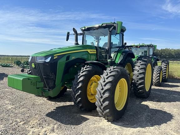 Image of John Deere 8R 250 equipment image 1