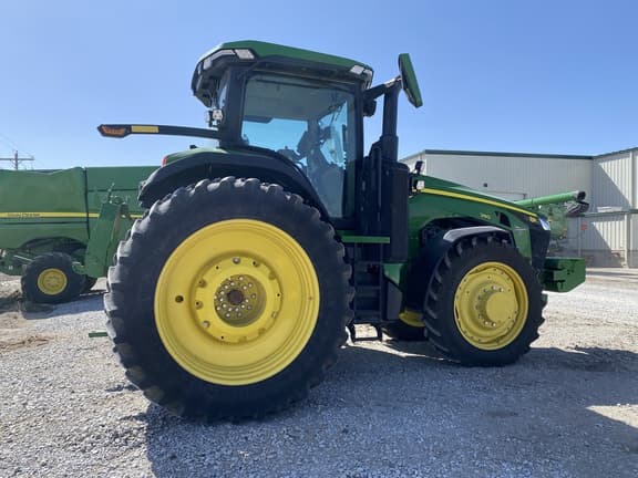 Image of John Deere 8R 280 equipment image 2