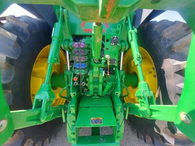 Image of John Deere 8R 280 equipment image 4