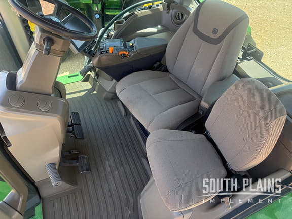 Image of John Deere 8R 280 equipment image 4