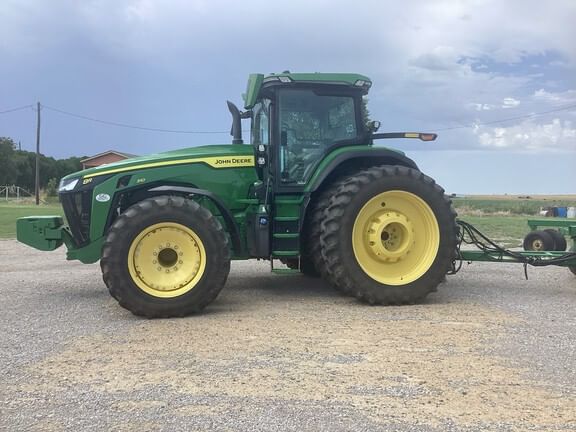 2020 John Deere 8R 310 Equipment Image0