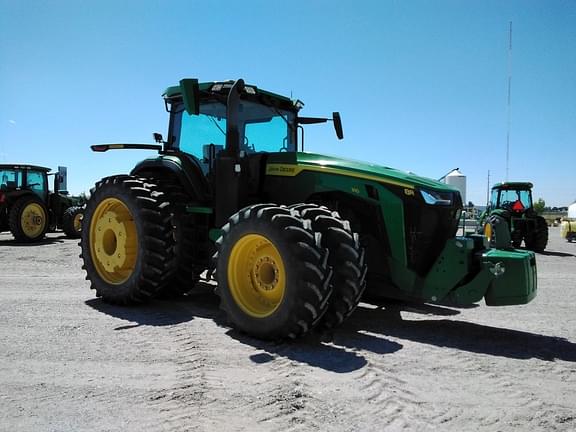 Image of John Deere 8R 310 equipment image 1