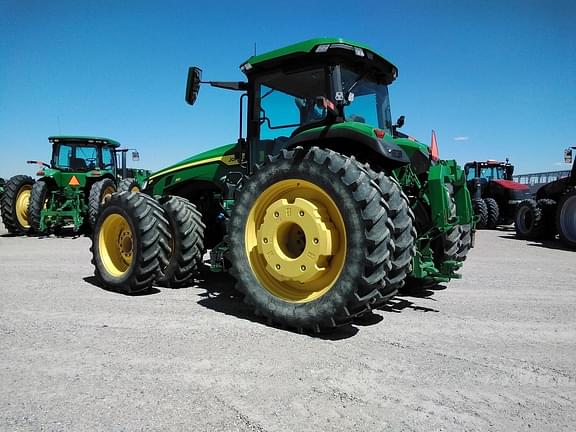 Image of John Deere 8R 310 equipment image 3