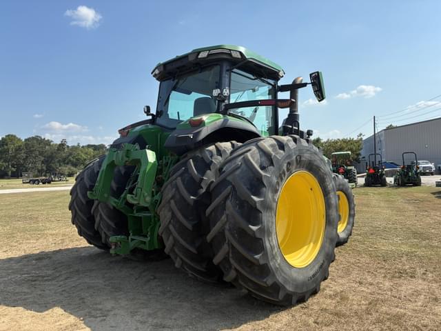 Image of John Deere 8R 310 equipment image 4