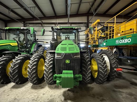 Image of John Deere 8R 310 equipment image 2