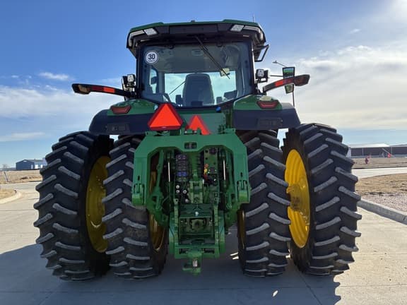 Image of John Deere 8R 310 equipment image 3