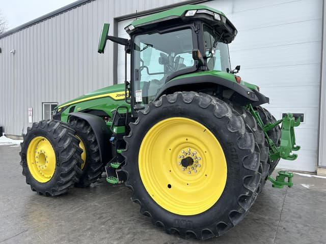 Image of John Deere 8R 310 equipment image 4