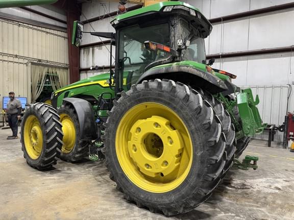 Image of John Deere 8R 310 equipment image 3