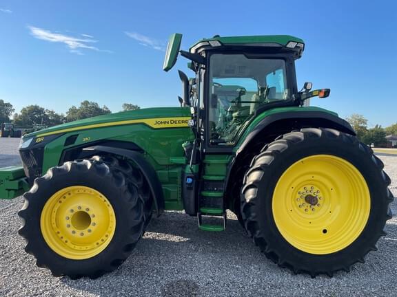 Image of John Deere 8R 310 equipment image 2