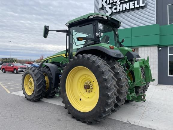 Image of John Deere 8R 310 equipment image 4