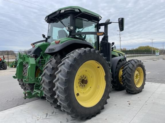 Image of John Deere 8R 310 equipment image 3