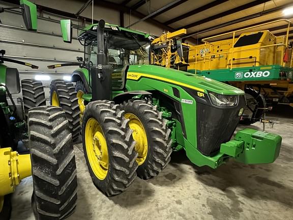 Image of John Deere 8R 310 equipment image 2