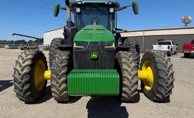 Image of John Deere 8R 310 equipment image 4