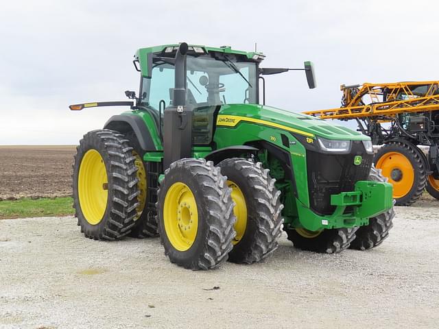 Image of John Deere 8R 310 equipment image 3