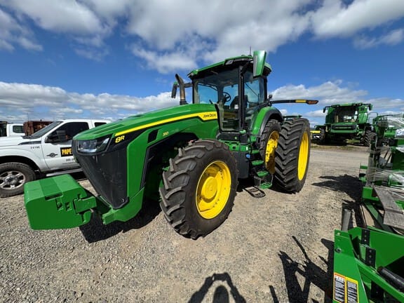 2020 John Deere 8R 310 Equipment Image0